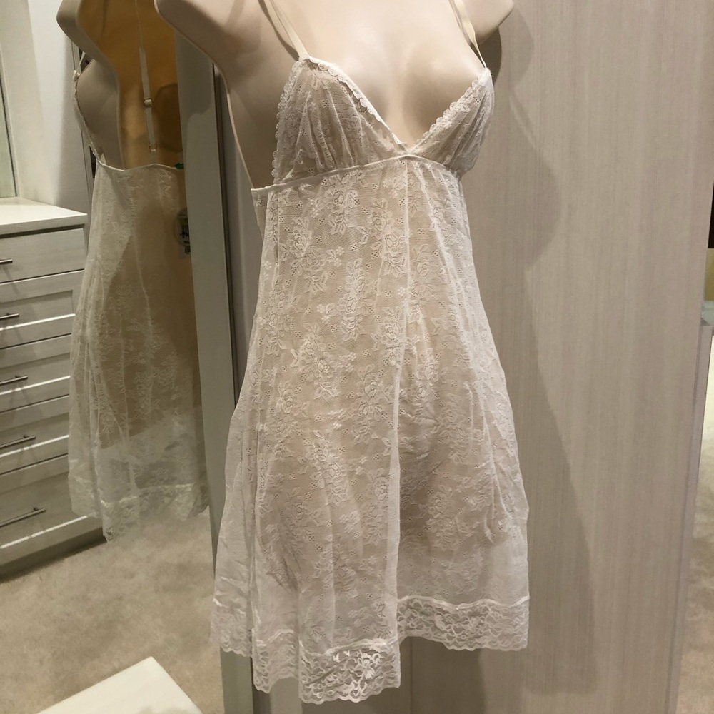 Honeydew white lace nightgown/lingerie, brand new.